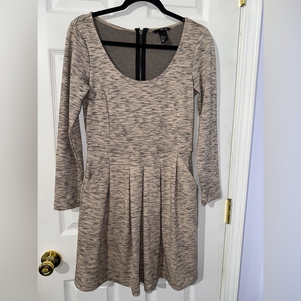 H&M Textured Beige Long Sleeve Dress (S)